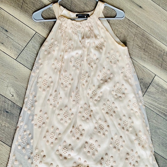 Summer Dress - Picture 1 of 4